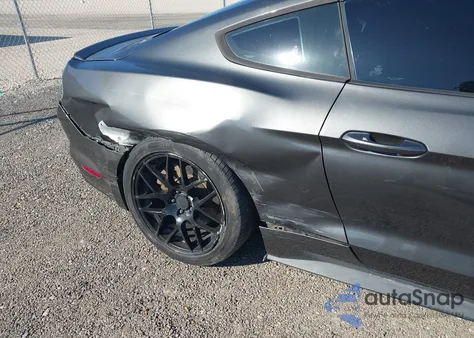 2015 Ford Mustang V6 z USA, uszkodzony, nr VIN 1FA6P8AM2F5309041